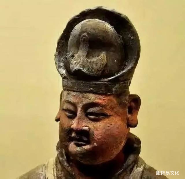 秦汉时期的首服帽子和头饰