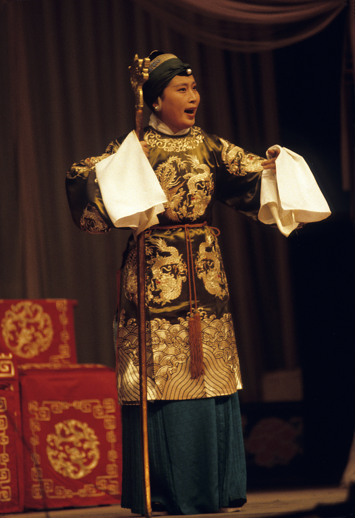 京剧老太君戏服