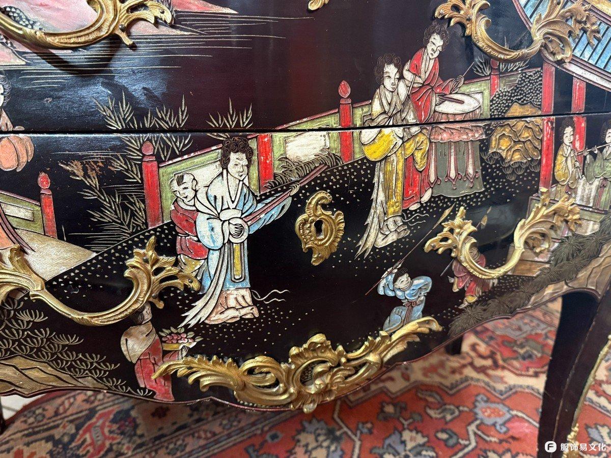 中国漆器黑色背景抽屉柜
