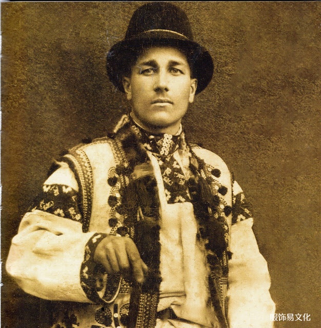 乌克兰外喀尔巴阡地区 Rakhiw 地区的 Hutsul 服装