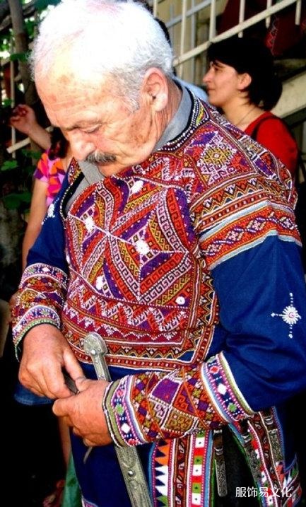 格鲁吉亚赫夫苏尔人的服装