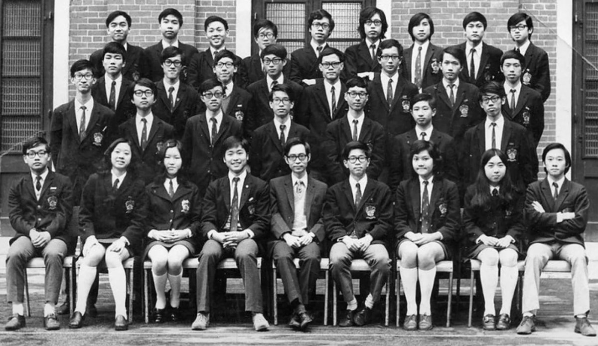 为什么校服在香港如此普遍？