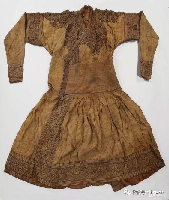 元代刻期冠服
