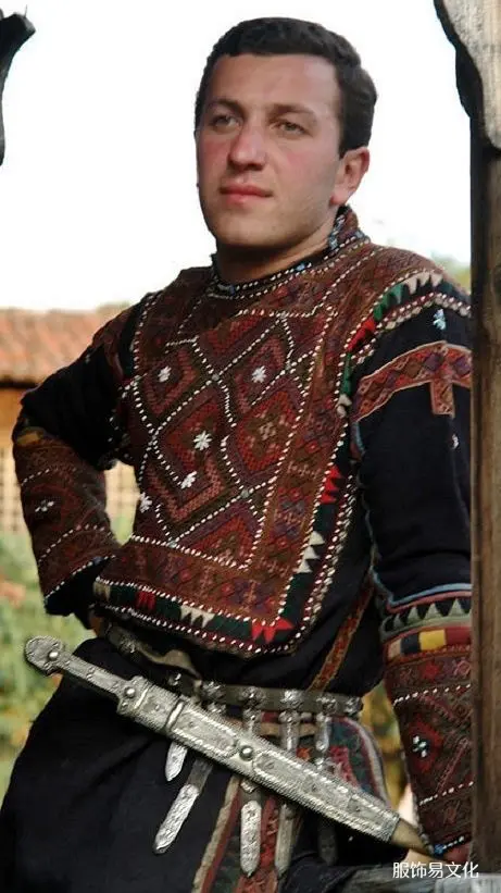 格鲁吉亚赫夫苏尔人的服装