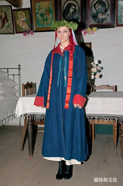 波兰民族服饰特点