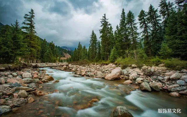 探索中国河西走廊的历史：丝绸之路的门户