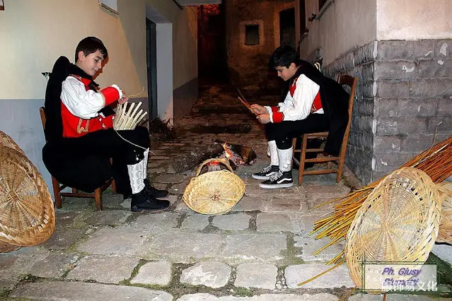 阿尔巴尼亚服饰