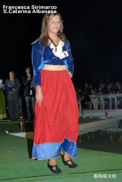 阿尔巴尼亚服饰