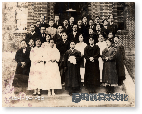 韩国服装百年变化