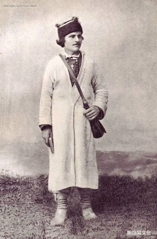 波兰民族服饰特点