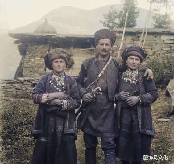 格鲁吉亚赫夫苏尔人的服装