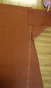 维京长袍上有血迹