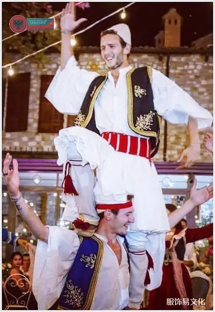 阿尔巴尼亚服饰