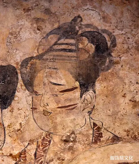 中唐妆容特色——另类美学