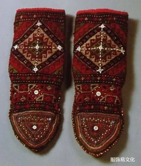 格鲁吉亚赫夫苏尔人的服装