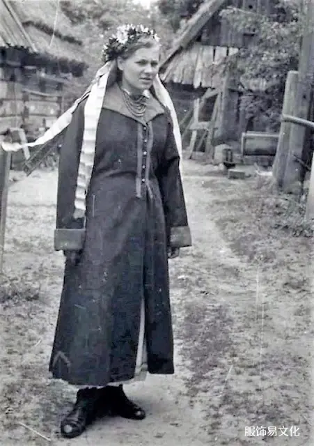 波兰民族服饰特点