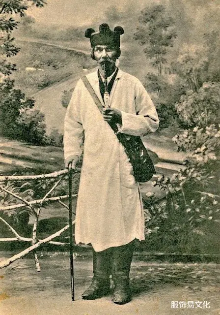 波兰民族服饰特点