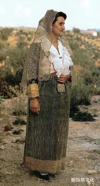 阿尔巴尼亚服饰