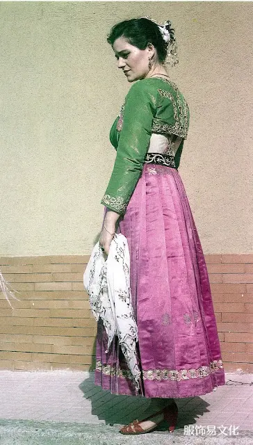 阿尔巴尼亚服饰