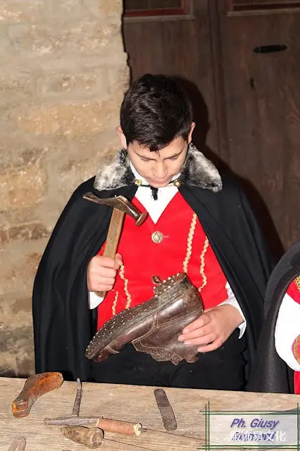 阿尔巴尼亚服饰