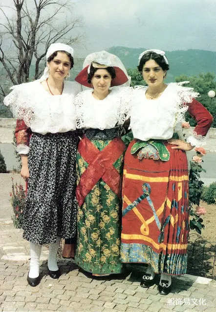 阿尔巴尼亚服饰