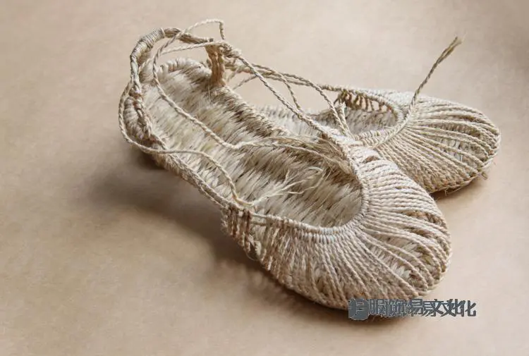 秦汉时期的鞋履