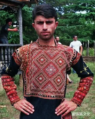 格鲁吉亚赫夫苏尔人的服装