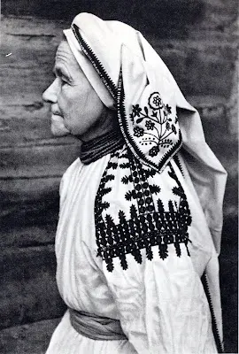 波兰和乌克兰地区的服装特点