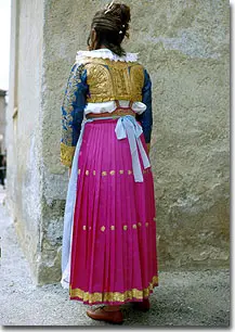 阿尔巴尼亚服饰