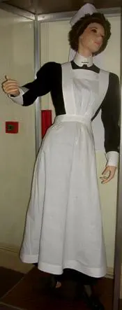 士服和帽子的演变史