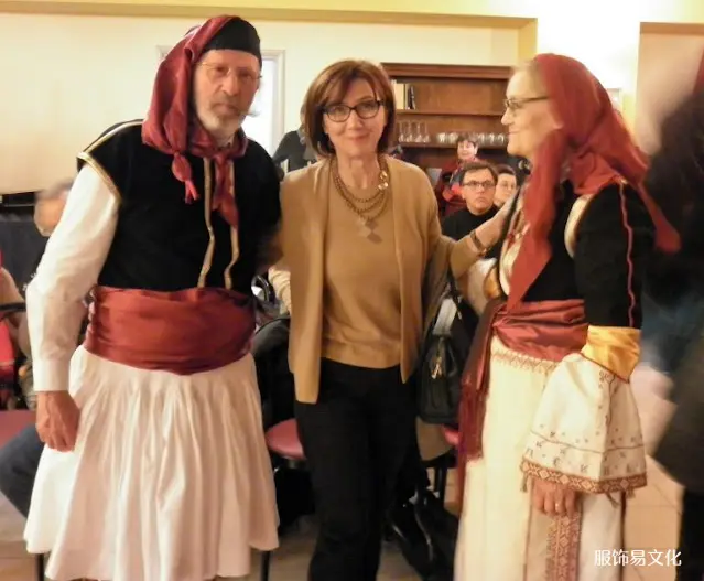 阿尔巴尼亚服饰