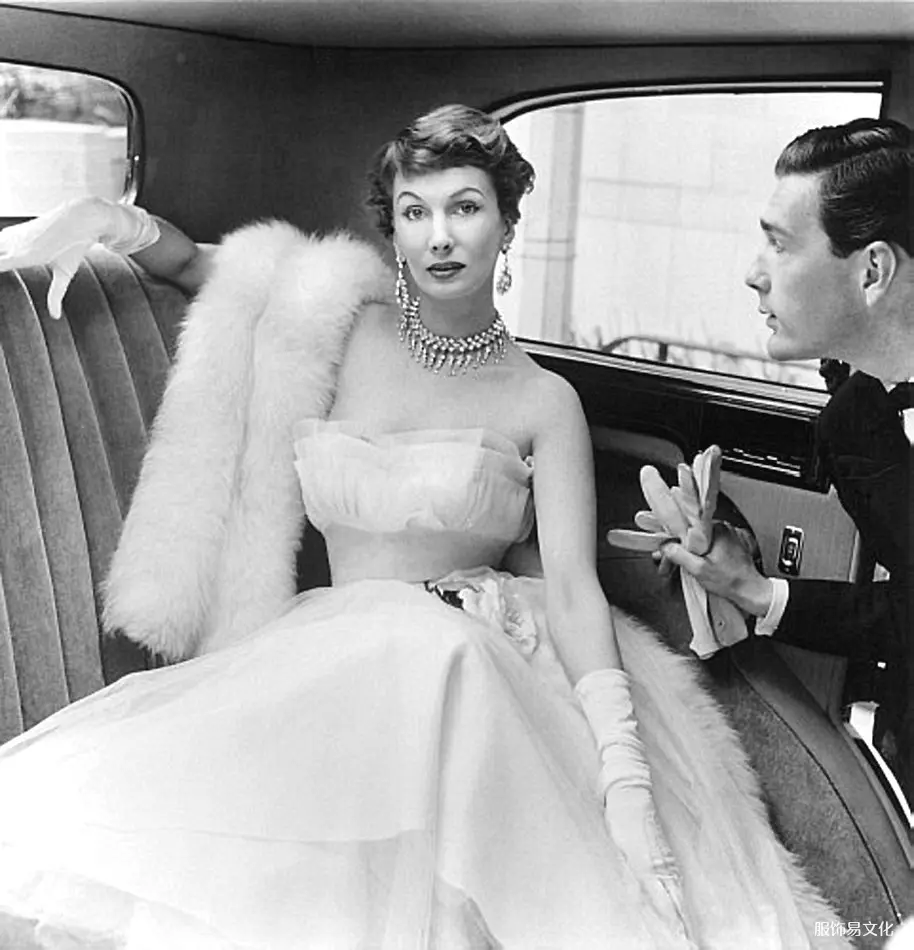 芭芭拉·门伦-被拍照次数最多的女人……