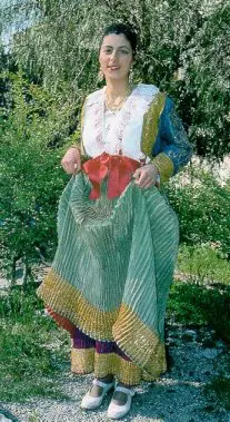 阿尔巴尼亚服饰