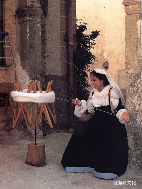 阿尔巴尼亚服饰