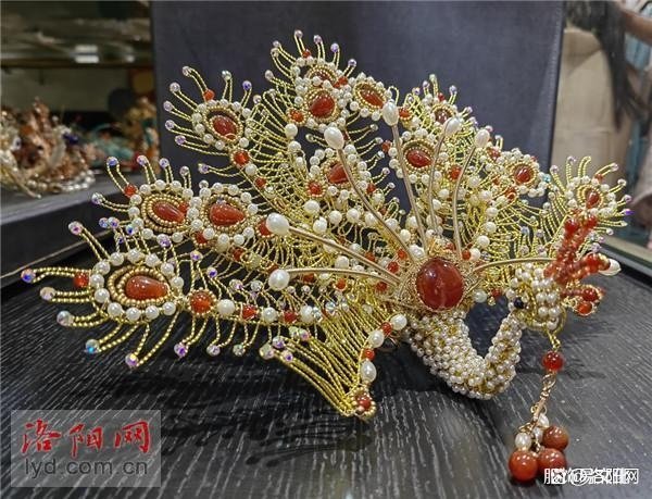 洛阳“90后”非遗传承人沁香:制作传统首饰 助推汉服国潮兴起