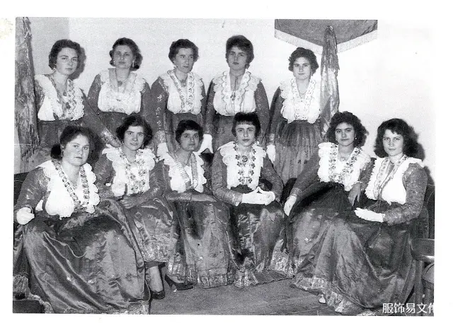 阿尔巴尼亚服饰