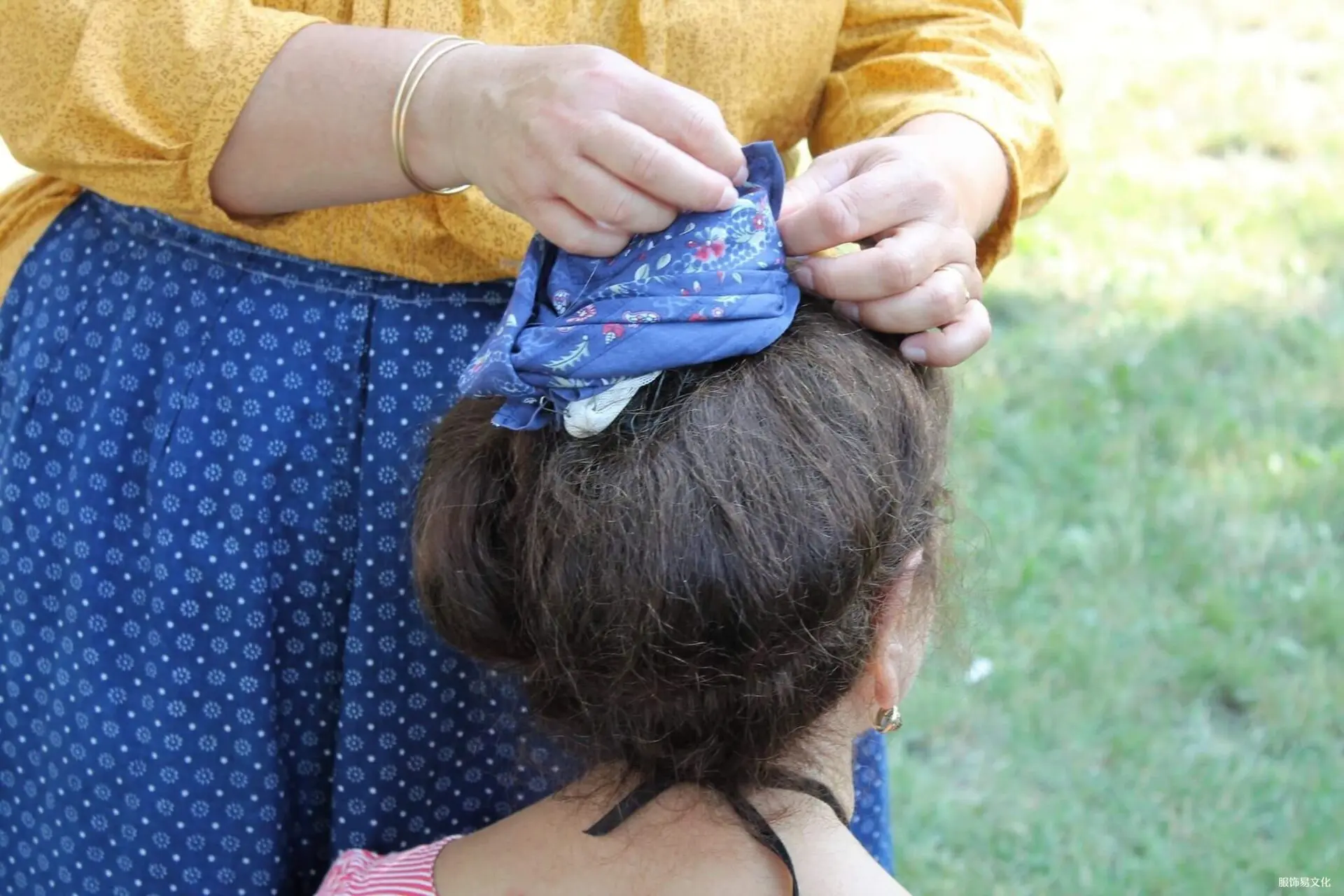 普罗旺斯的传统服饰和节日