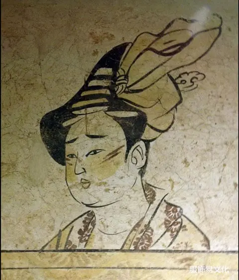 中唐妆容特色——另类美学