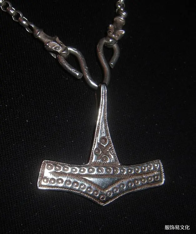 雷神之锤护身符