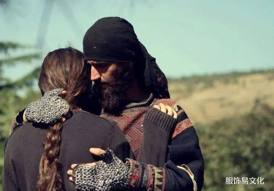 格鲁吉亚赫苏尔人的服装