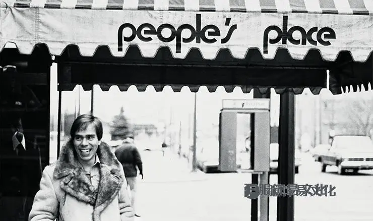 汤米希尔费格生物