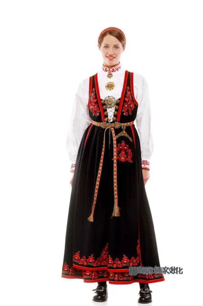欧洲国家的传统服饰 10
