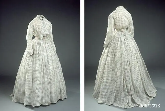 带图案的白色日常连衣裙，1860 年代
