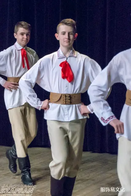 波兰民族服饰特点