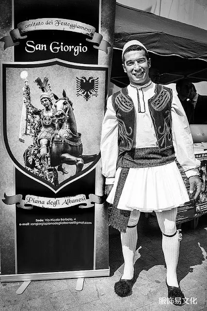 阿尔巴尼亚服饰