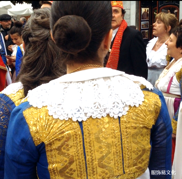 阿尔巴尼亚服饰