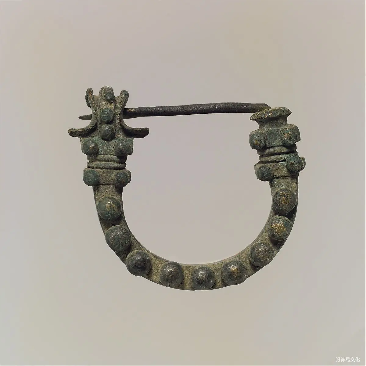 腓骨、青铜、弗里吉亚