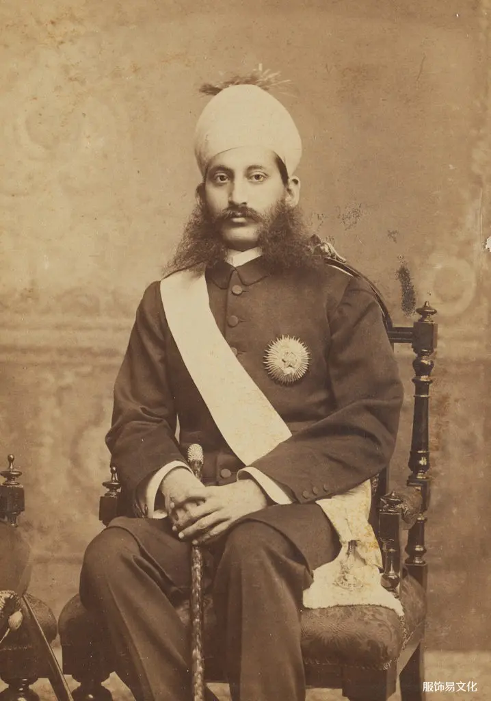 变形：追溯古往今来的经典印度风格剪影 - 服装、服装、舞者和服装、时尚、莫卧儿、尼扎姆、风格