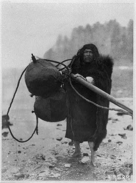 弗拉特里角印第安人服装和装饰品,1870 年