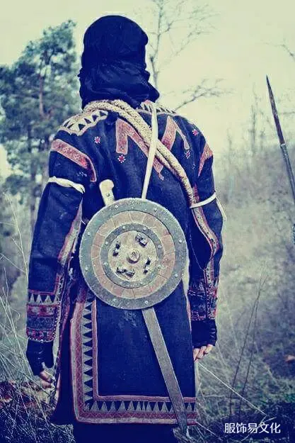 格鲁吉亚赫夫苏尔人的服装